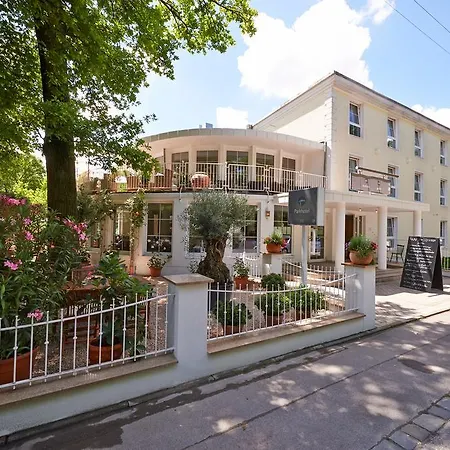 Prinz Myshkin Parkhotel-3